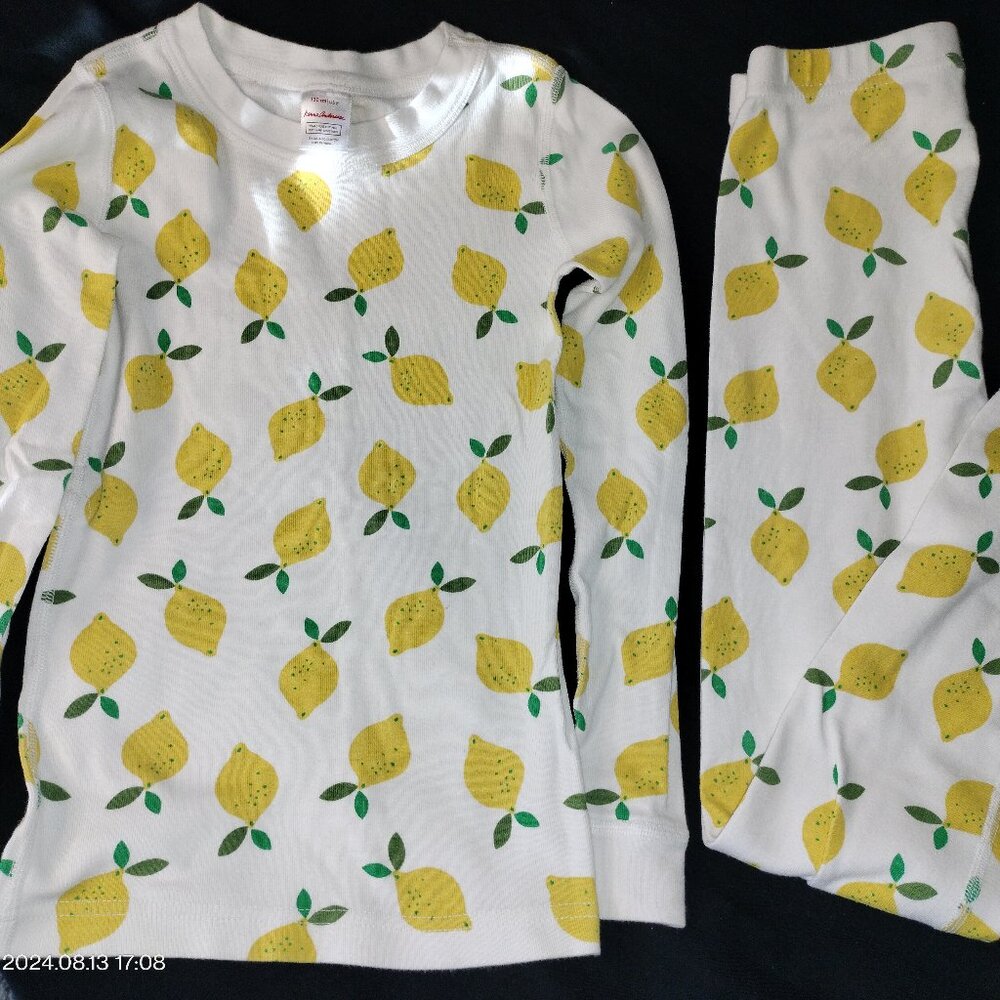 Hanna Anderson Size 8 white with lemons